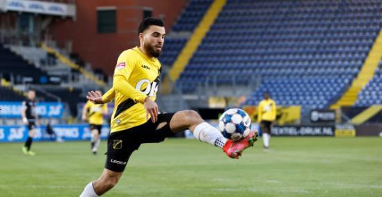 手纷纷击掌 手纷纷击掌