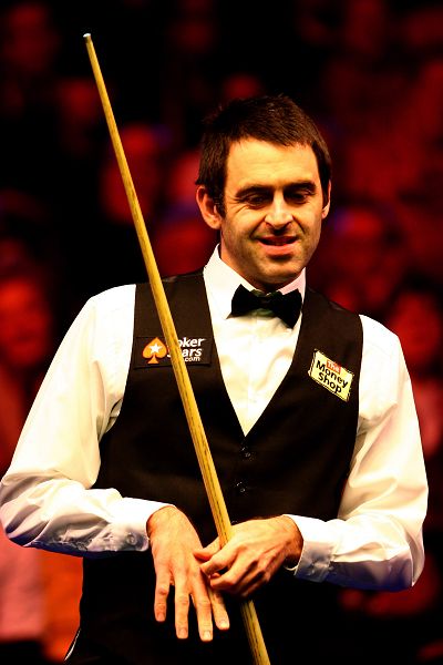 聚光灯下 聚光灯下